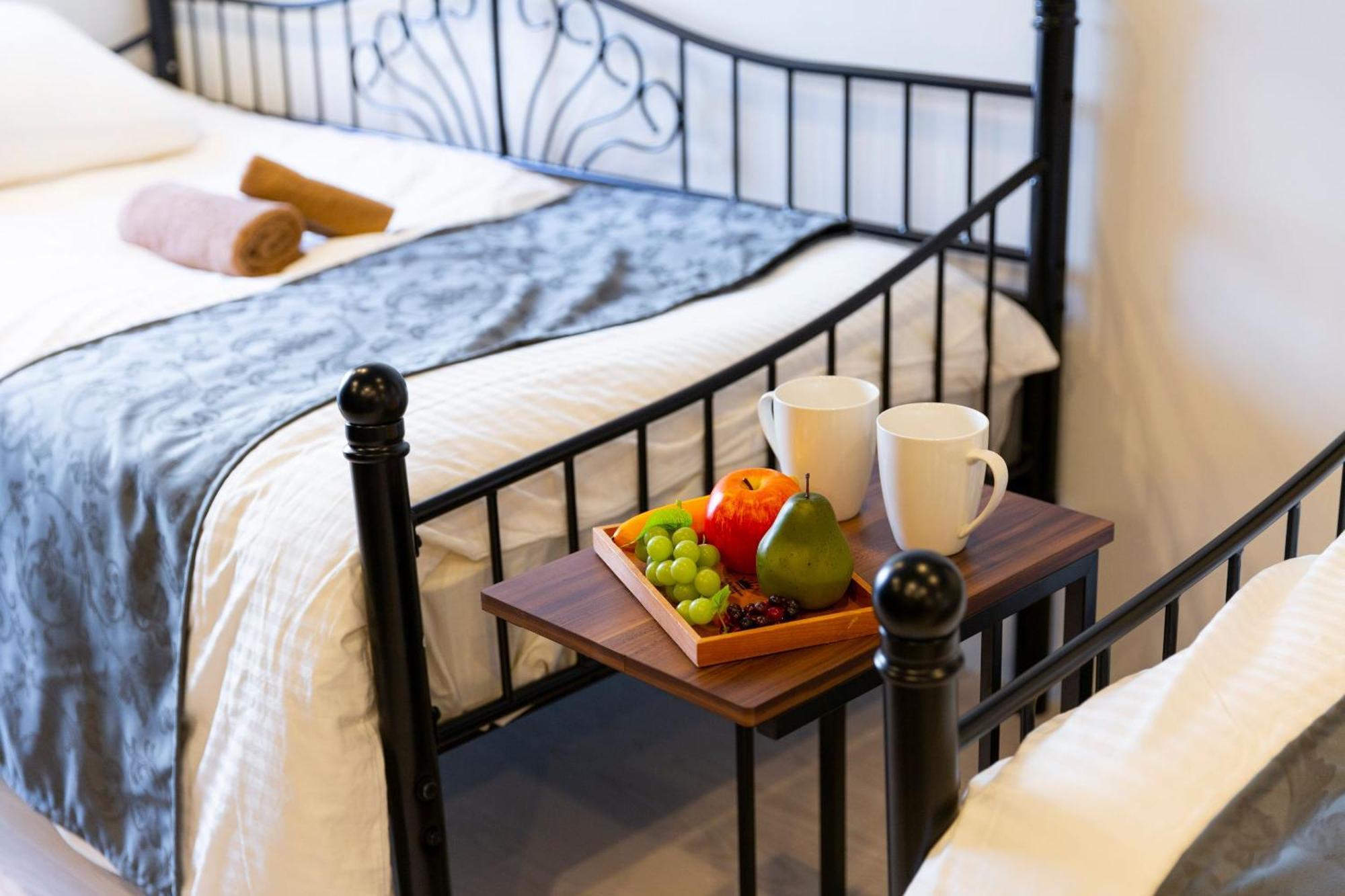 Laffitte Hirai Condominium Hotel Tokyo Room photo